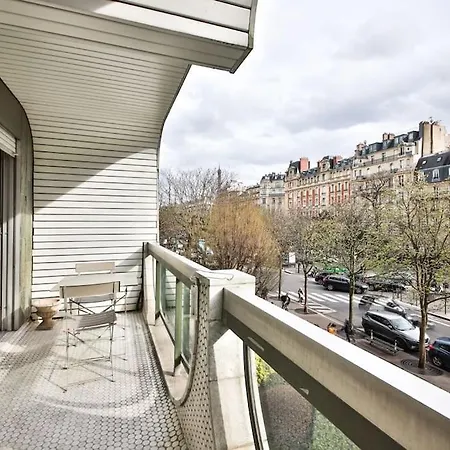 Apartment 4pers#trocadero#terrasse#chill *